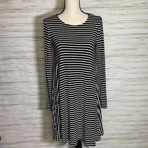 Old Navy Striped Long Sleeve Flowy Dress